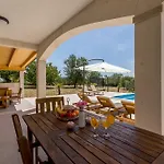 Summertime Kaštela