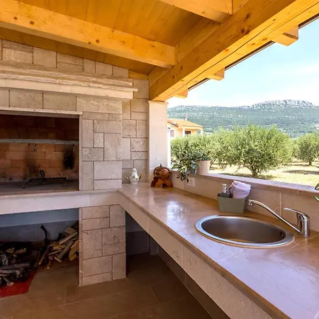 Summertime Villa