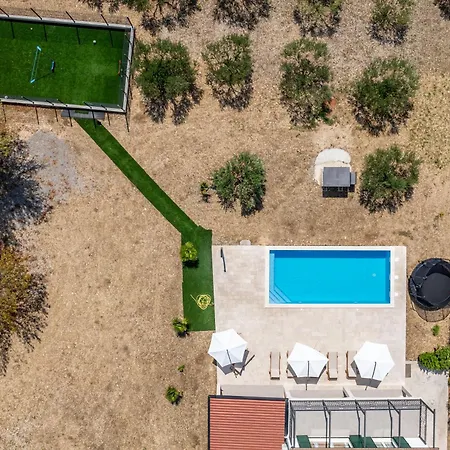 Villa Summertime