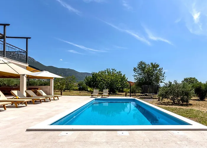 Villa Summertime