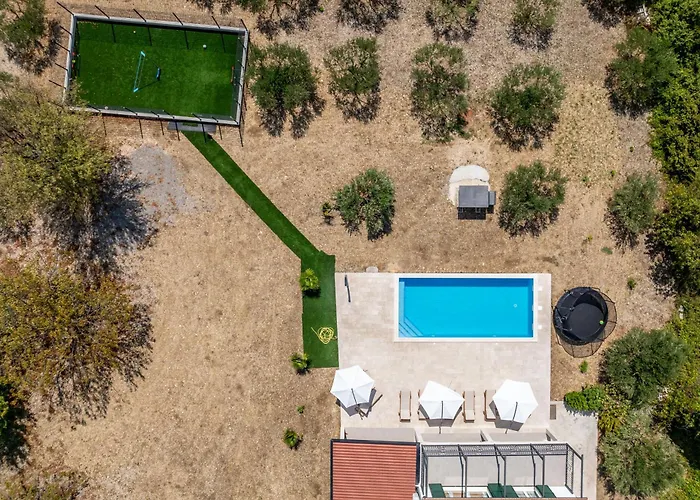 Villa Summertime